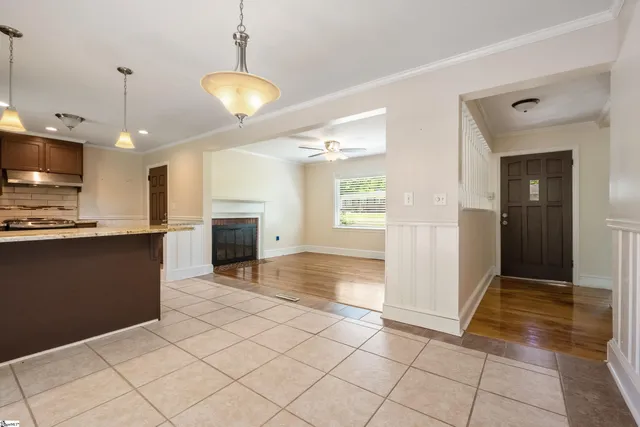 $244,000 | 105 Pinewood Avenue, Clinton, SC 29325