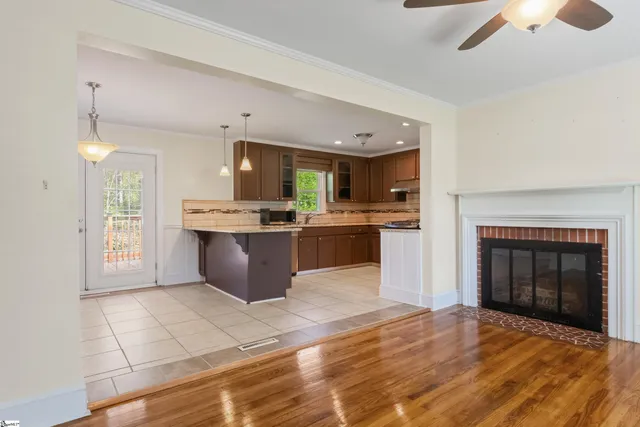 $244,000 | 105 Pinewood Avenue, Clinton, SC 29325