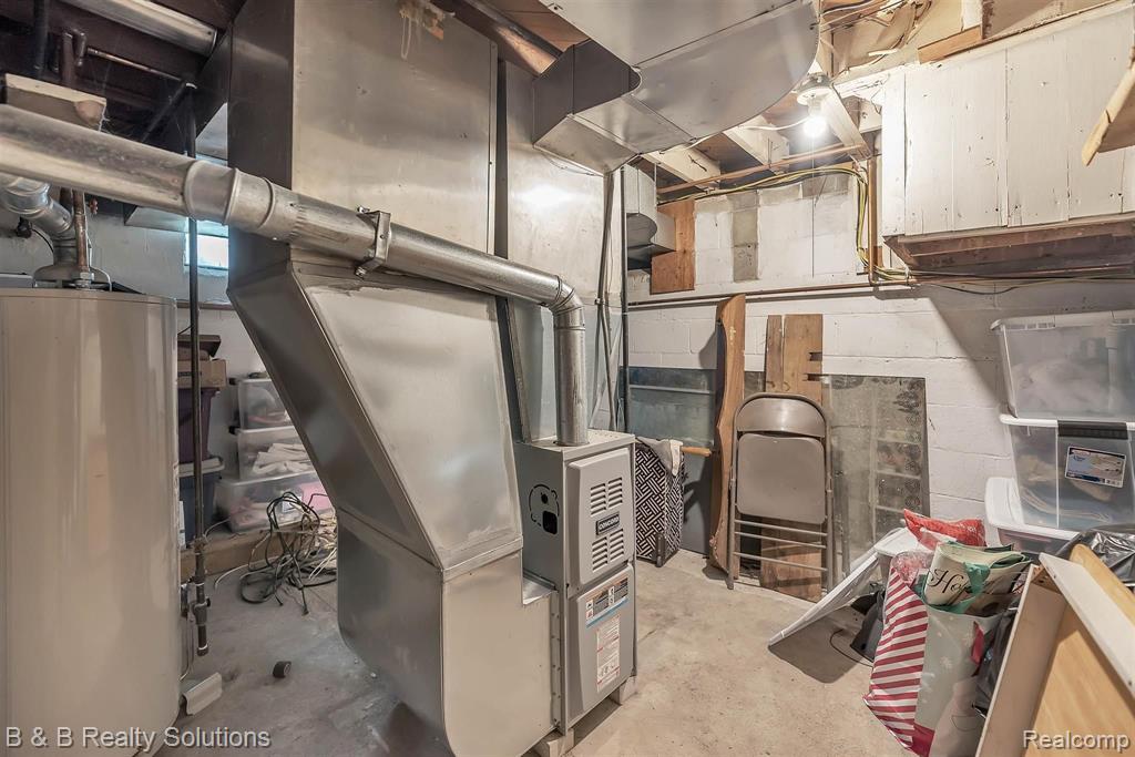 5220 North State Road Davison, MI 48423 - Photo 34 of 45