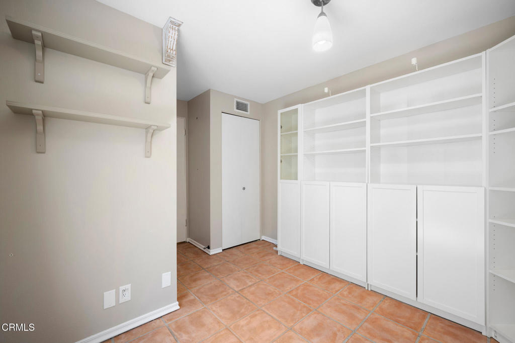 400 Monterey Road, Unit 16 Glendale, CA 91206 - Photo 33 of 42 snaplistla_31