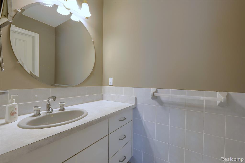 1721 Archers Pointe Rochester Hills, MI 48306 - Photo 51 of 59