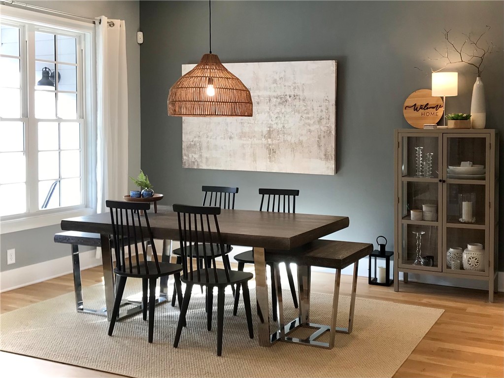 102 Mapleleaf Way Seneca, SC 29672 - Photo 20 of 40 Dining Room