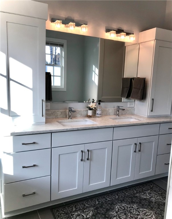 102 Mapleleaf Way Seneca, SC 29672 - Photo 25 of 40 Master Bath Vanity
