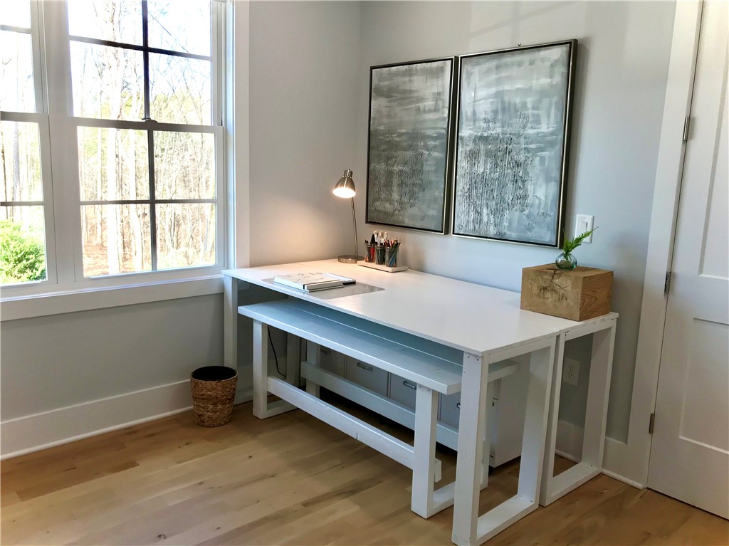 102 Mapleleaf Way Seneca, SC 29672 - Photo 31 of 40 Laundry/Craft Room