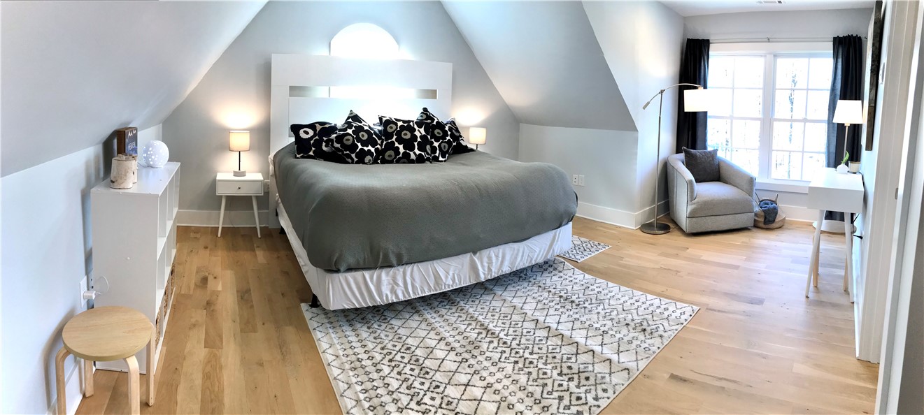 102 Mapleleaf Way Seneca, SC 29672 - Photo 33 of 40 Bonus Room Suite