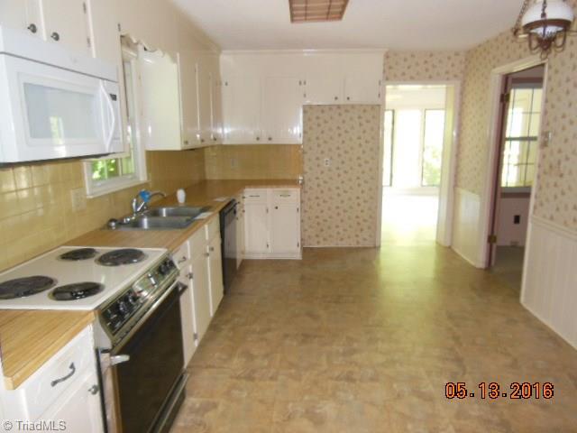 349 Barons Road Clemmons, NC 27012 - Photo 6 of 18 Gallery Image 6