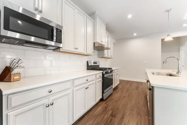 $490,000 | 3694 Reddington Circle, Elgin, IL 60124