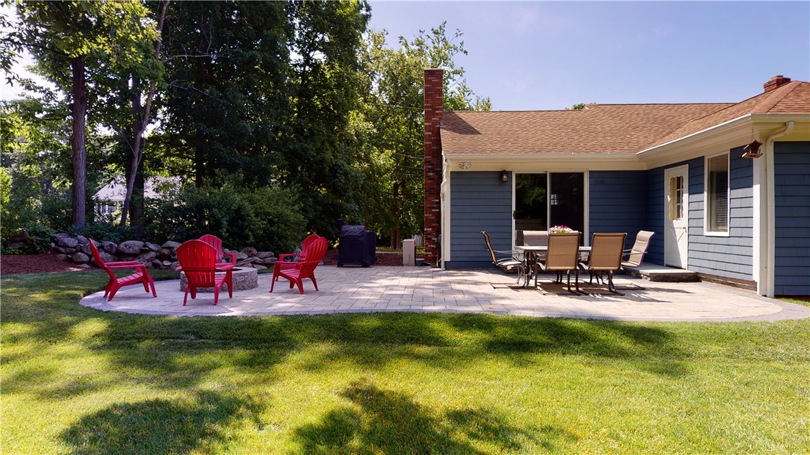12 Doire Road Cumberland, RI 02864 - Photo 2 of 37 Gallery Image 2