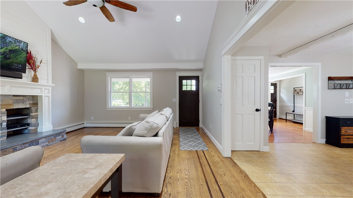 12 Doire Road Cumberland, RI 02864 - Photo 6 of 37 Gallery Image 6
