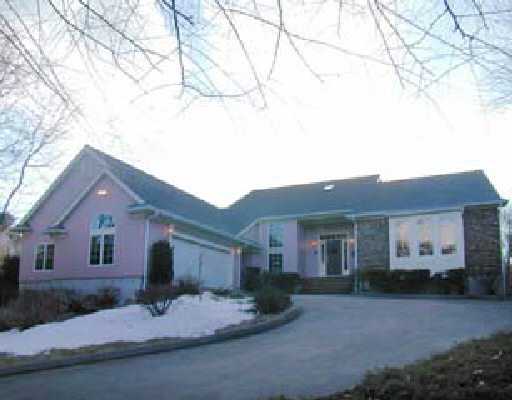 17 Watch Hill Road Westerly, RI 02891 - Photo 1 of 5 Exterior Front.
