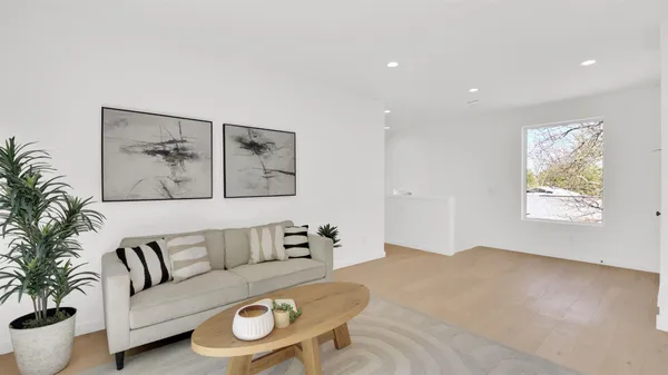 $2,000,000 | 1310 Cullen Avenue, Austin, TX 78757