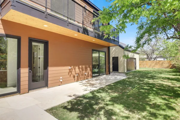 $2,000,000 | 1310 Cullen Avenue, Austin, TX 78757