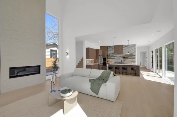 $2,000,000 | 1310 Cullen Avenue, Austin, TX 78757
