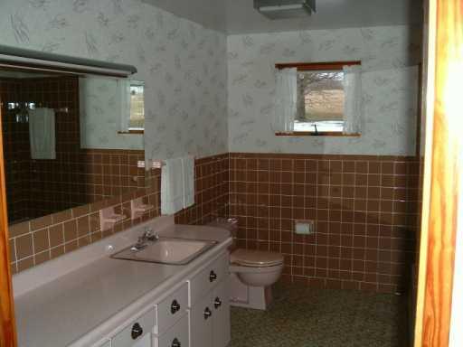 718 Winfield Road Cabot, PA 16023 - Photo 6 of 7 Gallery Image 6