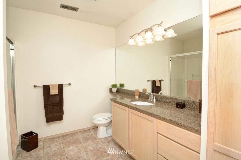 403 211th Place Southeast Bothell, WA 98021 - Photo 11 of 19