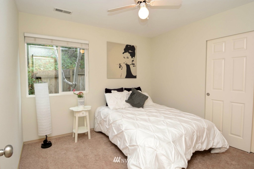 403 211th Place Southeast Bothell, WA 98021 - Photo 13 of 19