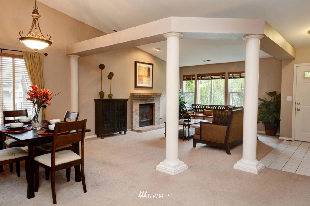 403 211th Place Southeast Bothell, WA 98021 - Photo 4 of 19