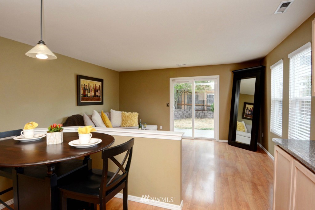 403 211th Place Southeast Bothell, WA 98021 - Photo 9 of 19