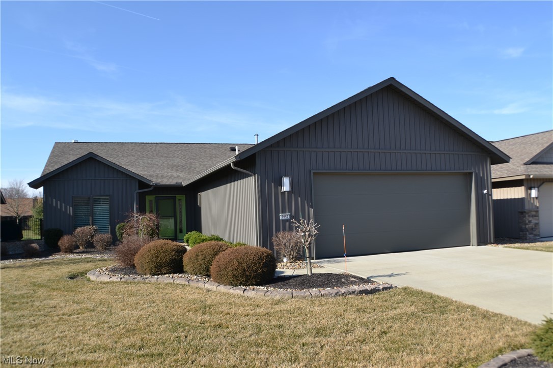 9052 Hummingbird Lane North Ridgeville, OH 44039 - Photo 1 of 34