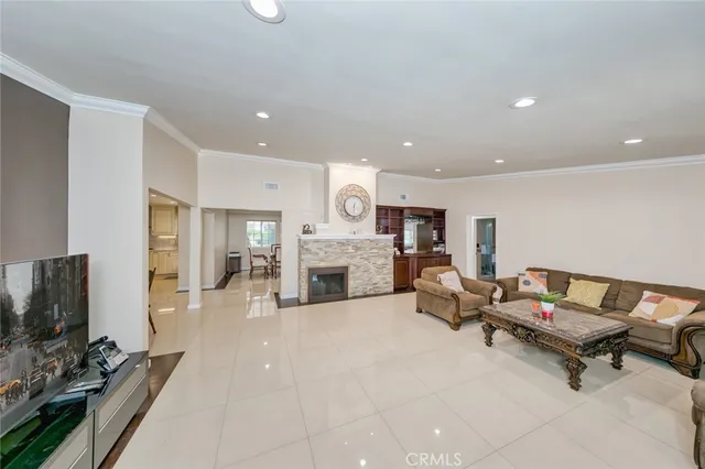 $6,700 | 814 Kellogg Avenue, Glendale, CA 91202