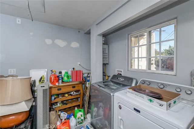 $6,700 | 814 Kellogg Avenue, Glendale, CA 91202