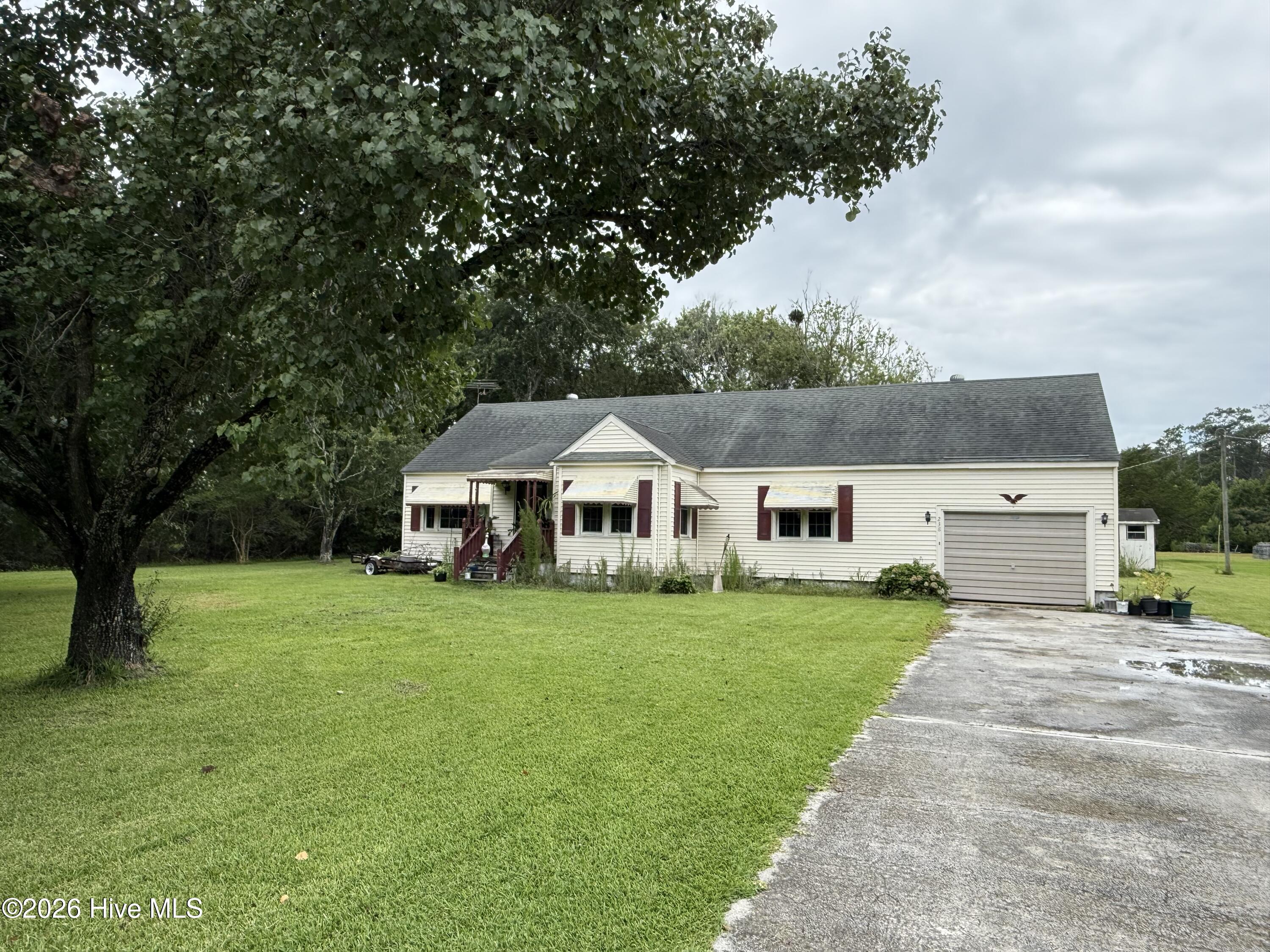 238 Old Nassau Road Smyrna, NC 28579 - Photo 3 of 32