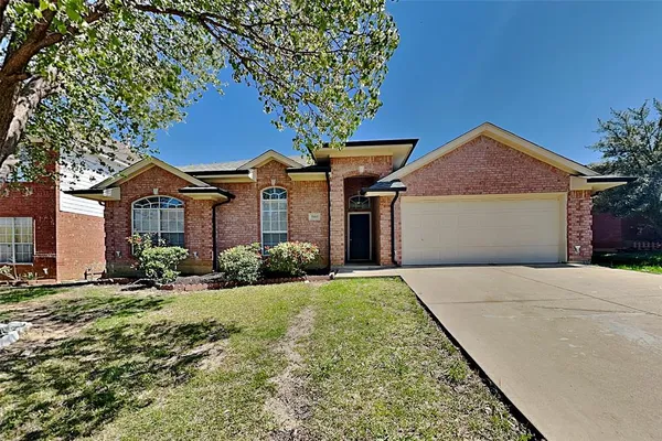 $2,430 | 7907 Nighthawk Trail, Arlington, TX 76002