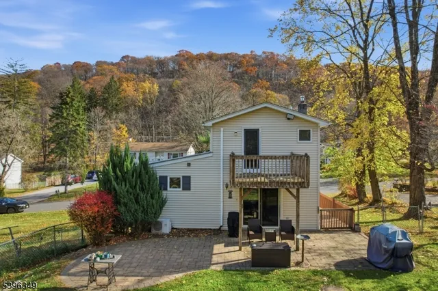 $389,999 | 64 Edison Avenue, Ogdensburg, NJ 07439