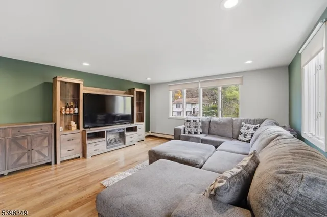 $389,999 | 64 Edison Avenue, Ogdensburg, NJ 07439