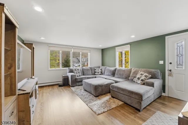 $389,999 | 64 Edison Avenue, Ogdensburg, NJ 07439