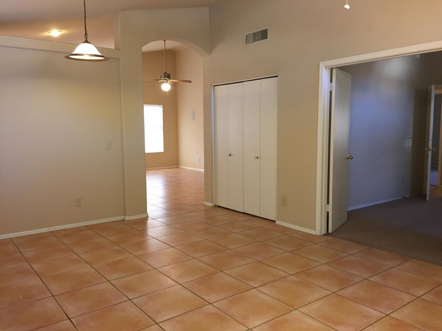 741 West Hackamore Street Gilbert, AZ 85233 - Photo 5 of 17 Photo #5