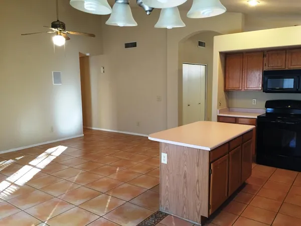 $2,375 | 741 West Hackamore Street, Gilbert, AZ 85233