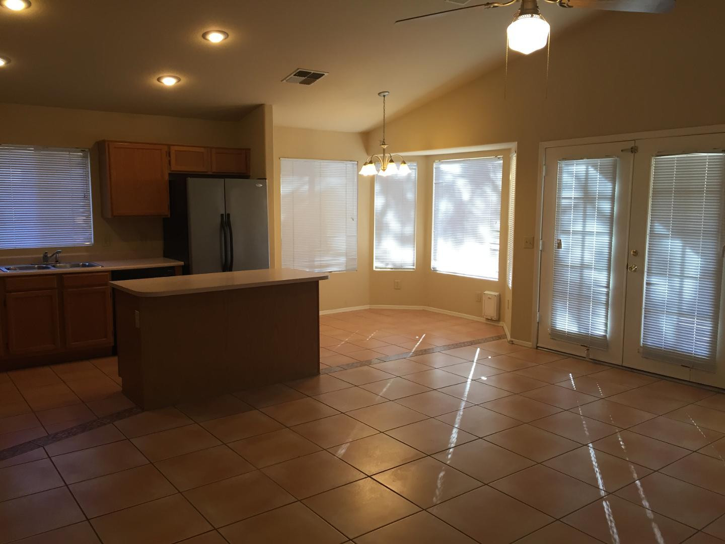 741 West Hackamore Street Gilbert, AZ 85233 - Photo 9 of 17 Photo #9