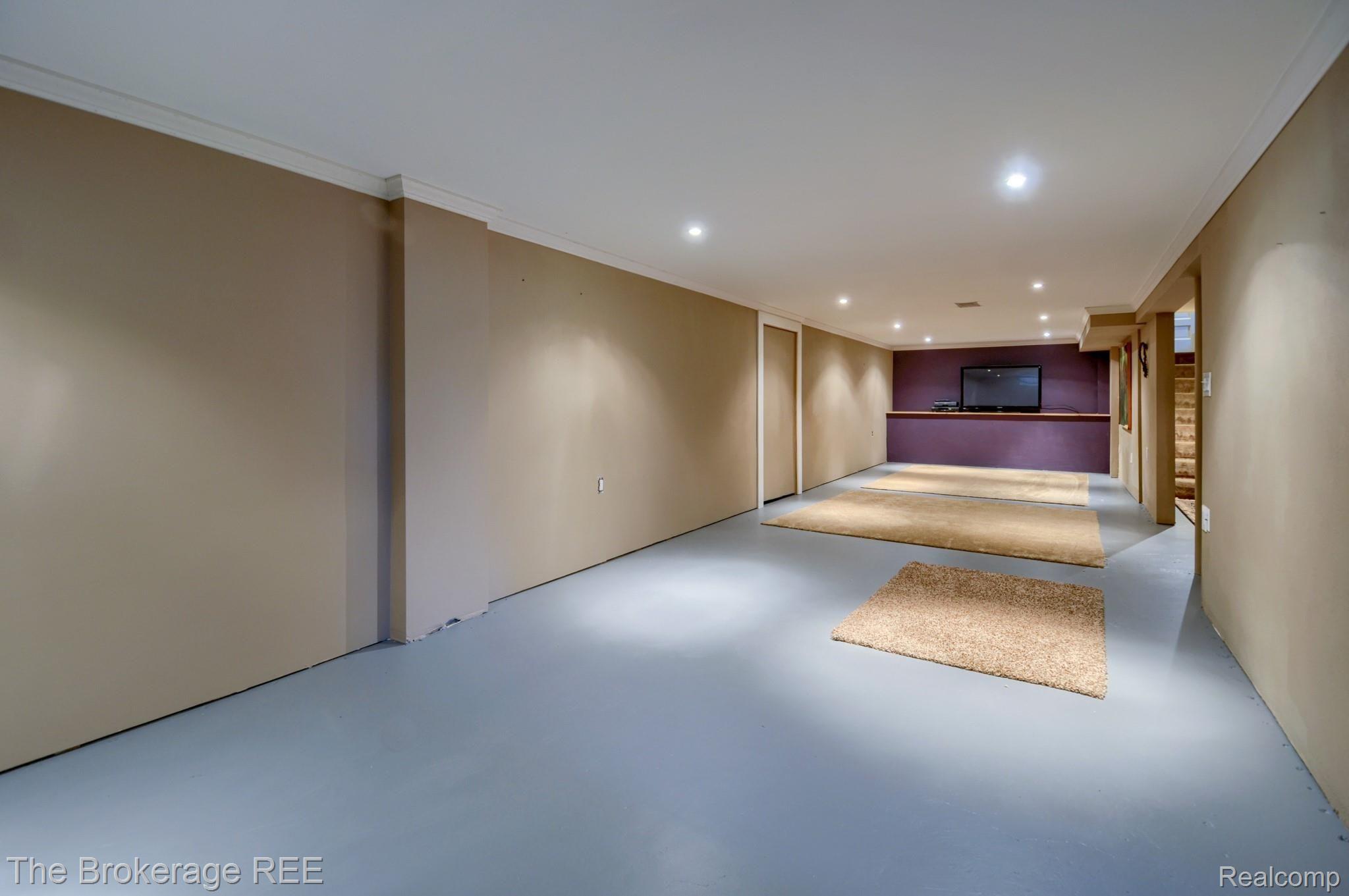 2304 East Cook Road Grand Blanc, MI 48439 - Photo 31 of 32 SD3_4766-HDR(5).jpg