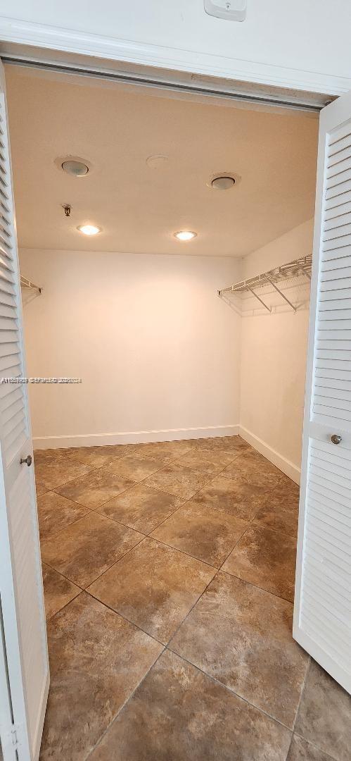 1621 Collins Avenue, Unit 404 Miami Beach, FL 33139 - Photo 13 of 26 a view of an empty room