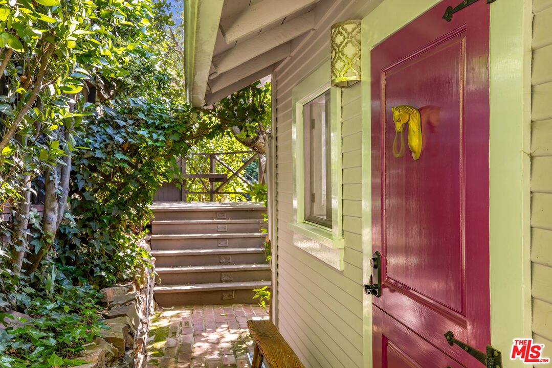 21714 Encina Road Topanga, CA 90290 - Photo 4 of 45 a view of outdoor space