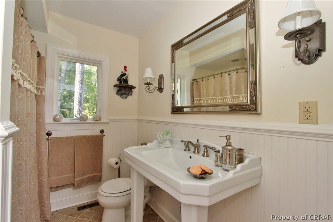 880 Smith Point Road Reedville, VA 22539 - Photo 16 of 21