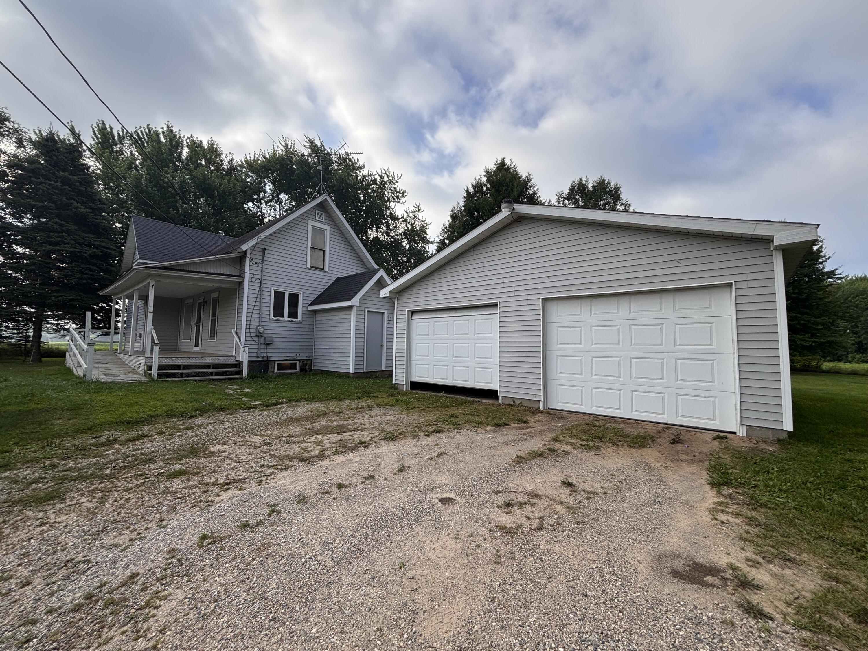 5607 West Stanton Road Stanton, MI 48888 - Photo 2 of 31 IMG_9583