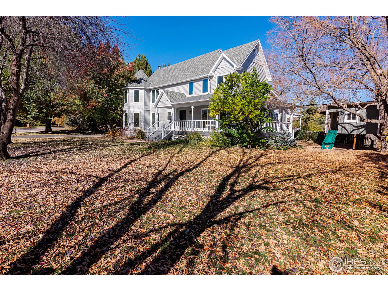 Beautiful, renovated farmhouse in North Boulder