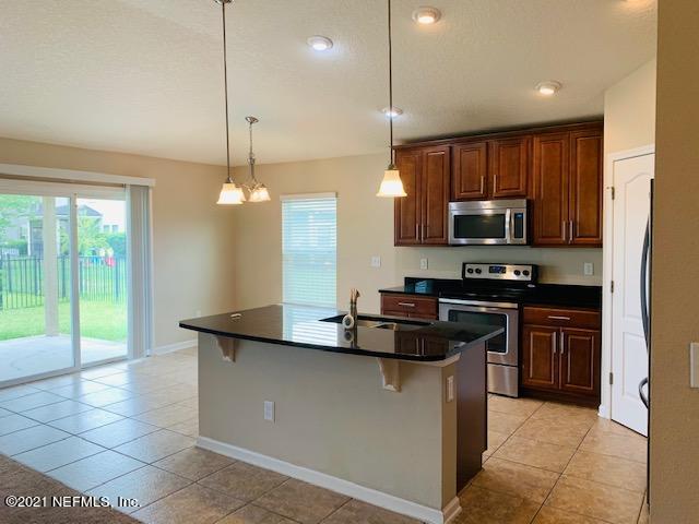 15825 Tisons Bluff Road Jacksonville, FL 32218 - Photo 9 of 31 large kitchen with beautiful look