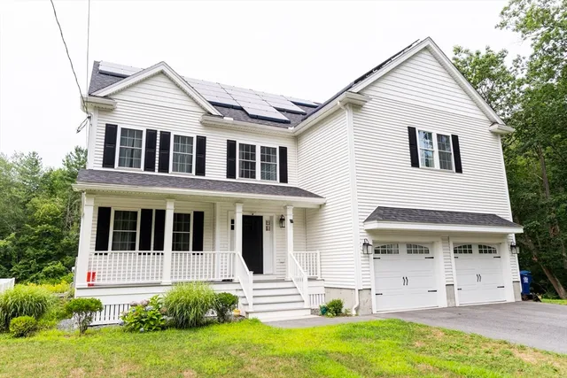 $819,990 | 100 Salem Road, Dracut, MA 01826