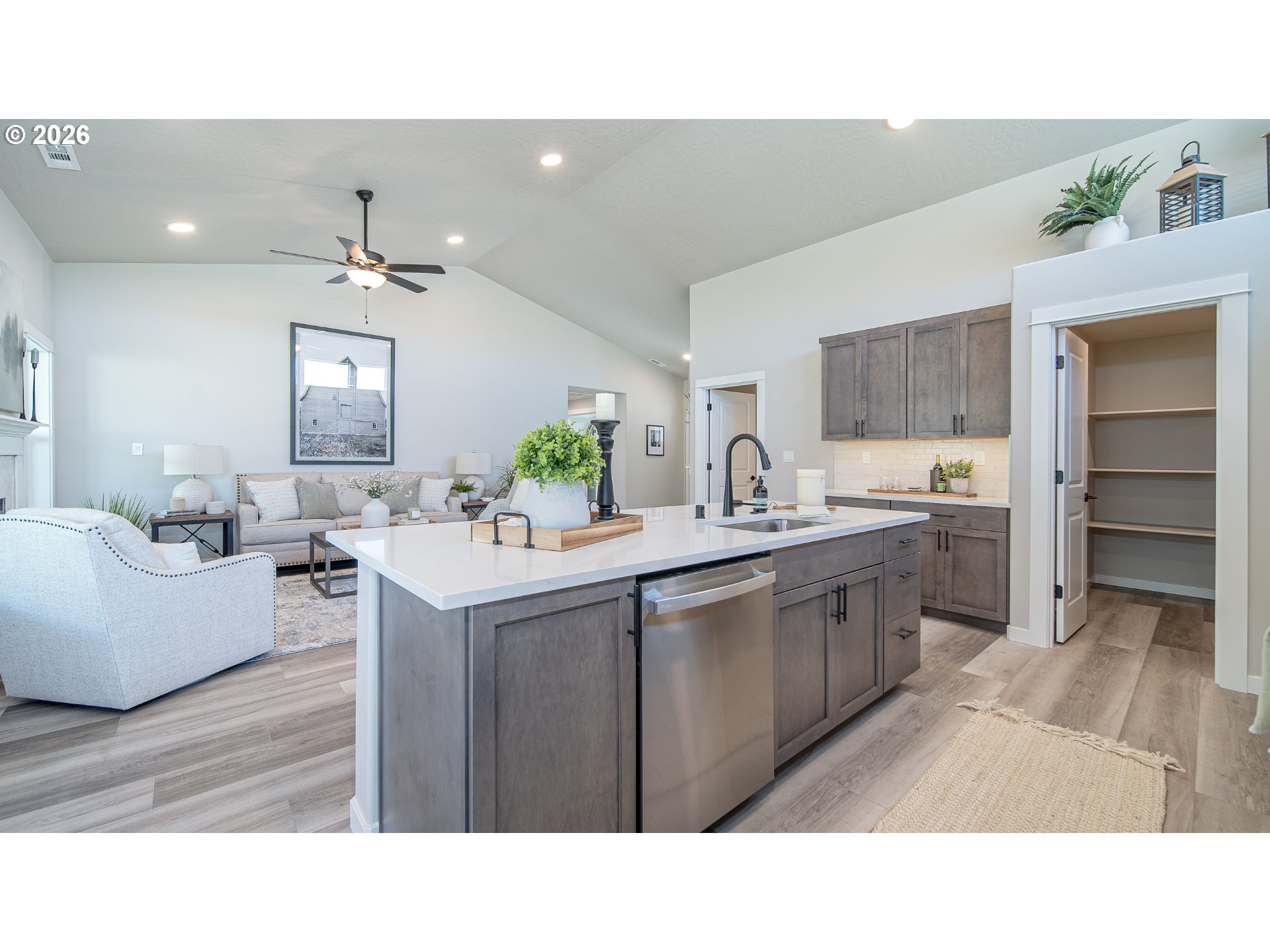 4734 Stonefield Court Florence, OR 97439 - Photo 4 of 5