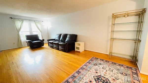 $2,950 | 4702 Hana Road, Edison, NJ 08817