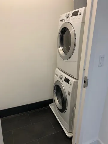 $850,000 | 416 West 52nd Street, Unit 503 | Hell's Kitchen