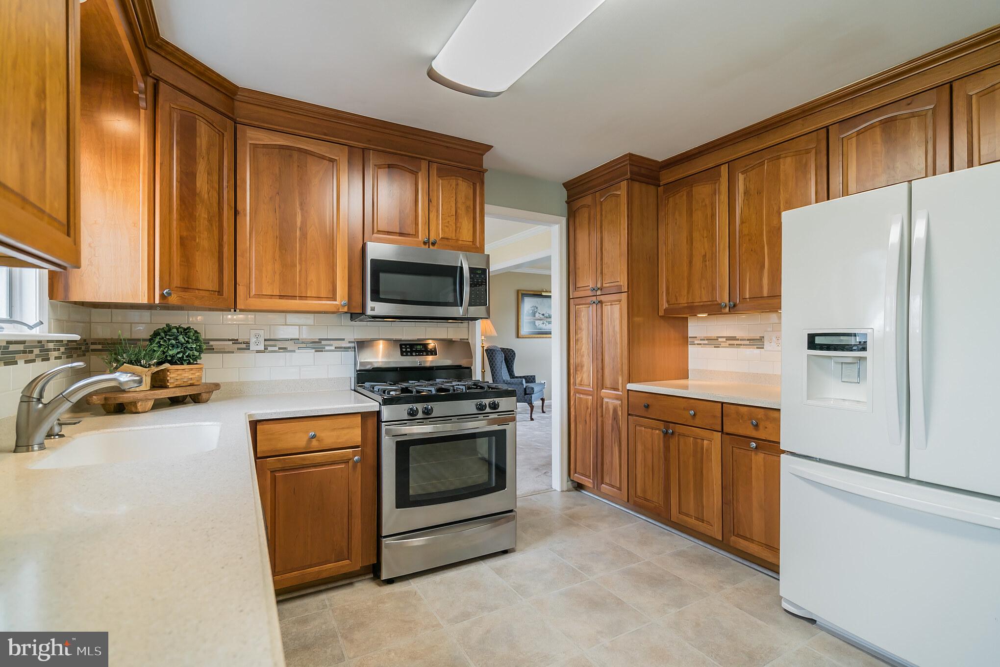 140 Chilton Road Langhorne, PA 19047 - Photo 6 of 22 Gallery Image 6