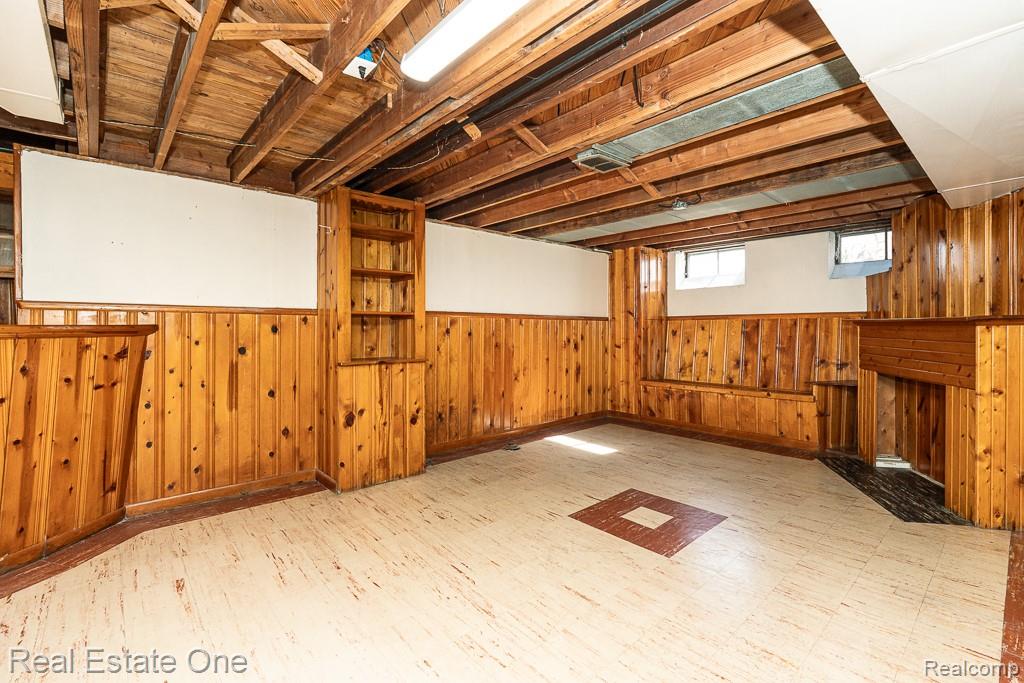 8272 Racine Road Warren, MI 48093 - Photo 25 of 46