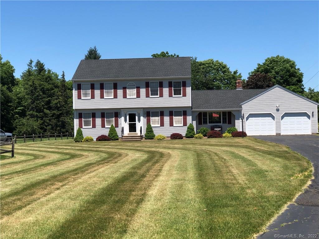 82 Hansen Farm Road North Haven, CT 06473 - Photo 1 of 1 Front view