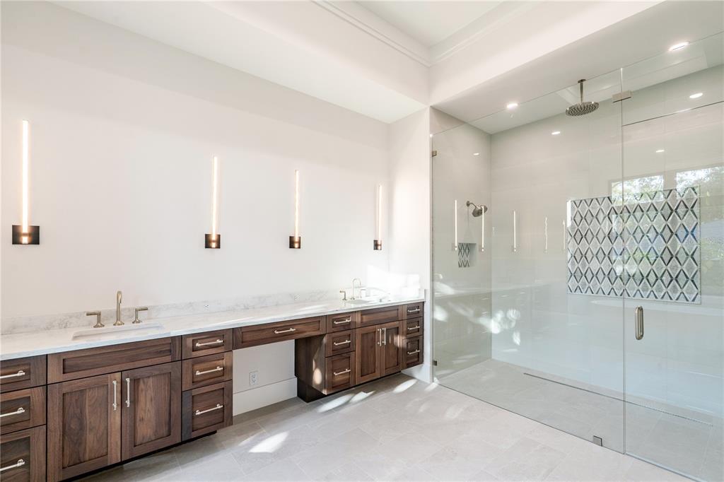 1802 Field Road Sarasota, FL 34231 - Photo 51 of 78 Gallery Image 51