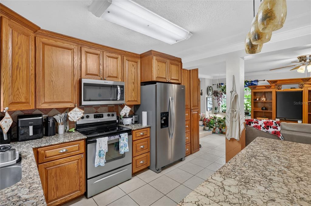 3126 Toole Road Lithia, FL 33547 - Photo 11 of 66