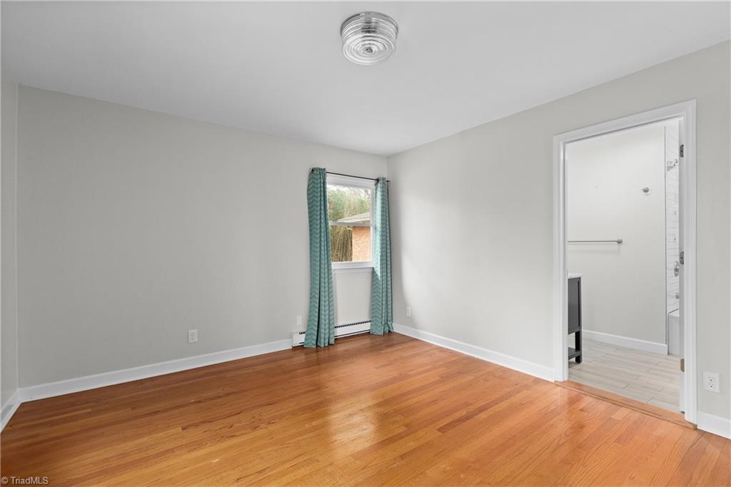 3009 Wellingford Street High Point, NC 27265 - Photo 18 of 35 Primary Bedroom